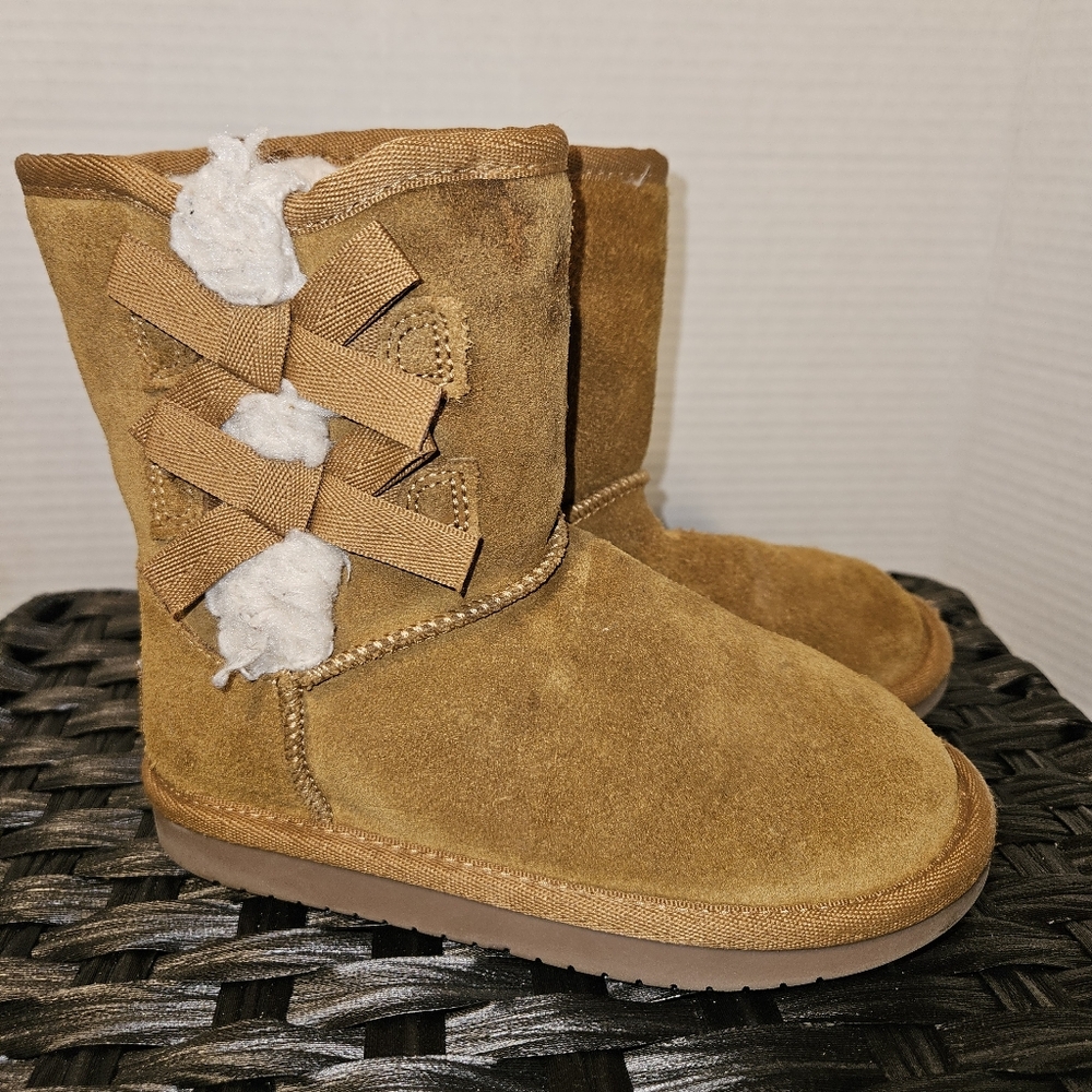 Koolaburra by UGG 1090330 girls brown suede shearling lined boots with bows 11